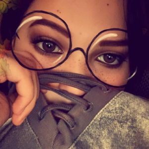 Meet your Posher, Lilly